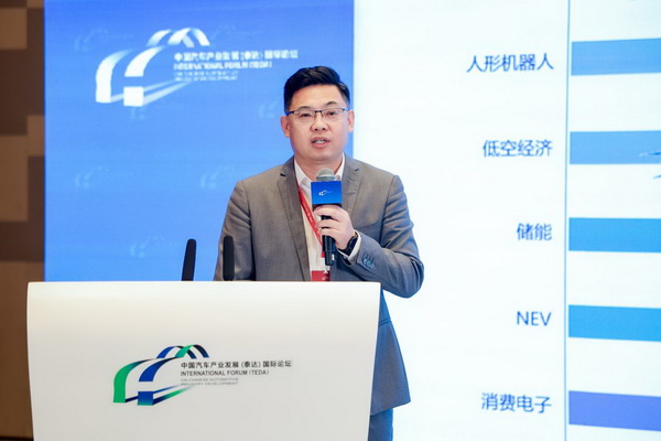 杨红新_调整大小.jpg