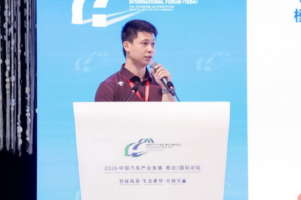 谢炎坤_调整大小.jpg