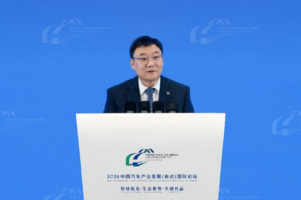 龚进峰_调整大小.jpg